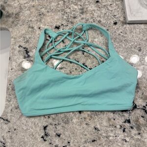 Lululemon free to be wild bra